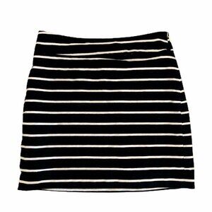 2/$30  Banana Republic Mini Skirt Stripes Womens 2 Knit Stretchy Black White EUC